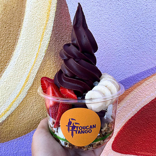 Fresh frozen-custard bowls & smoothies