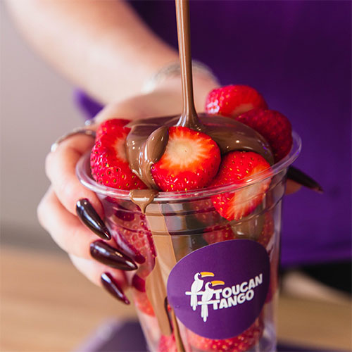 Fresh frozen-custard bowls & smoothies